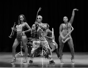 Sequence 01.00_35_14_12.Still012